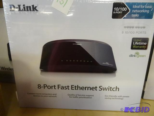 D- Link 8 port fast ethernet switch....