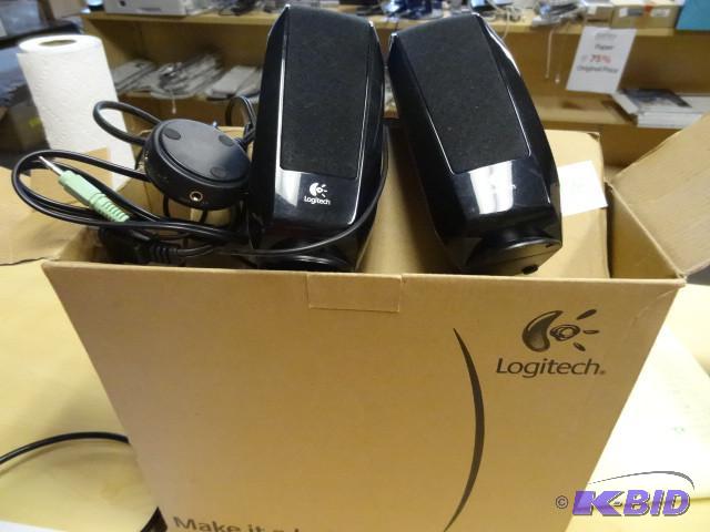 Logitech S-220 2.1 computer speaker system...