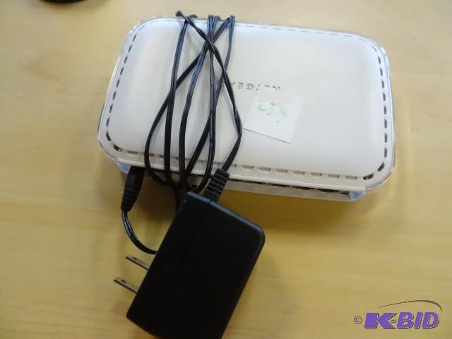 Net gear 8 port 101001000 MBPS switch. GS60...