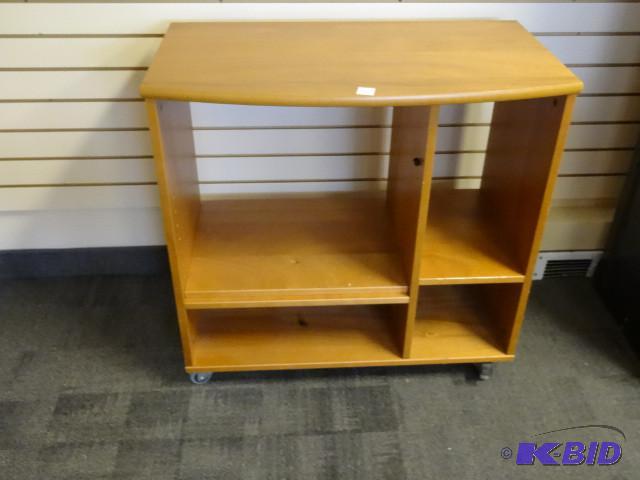 Cart on wheels. 30x17x29...