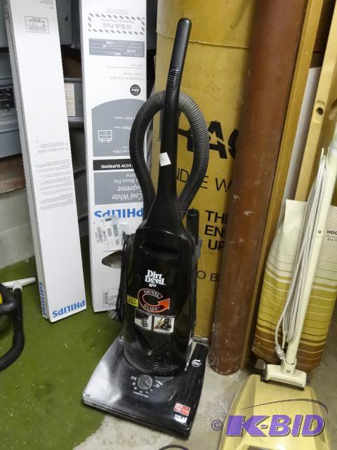 Dirt Devil swivel glide vaccuum...