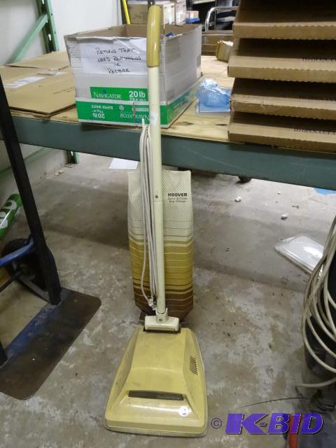 Hoover upright vaccuum...