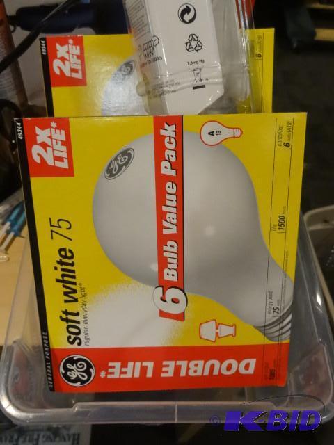 Box of misc light bulbs...