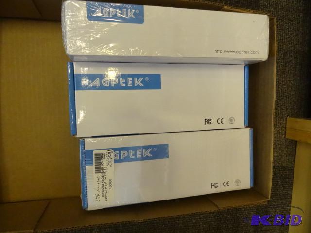 Black macbook battery. LA20. Qty 3...