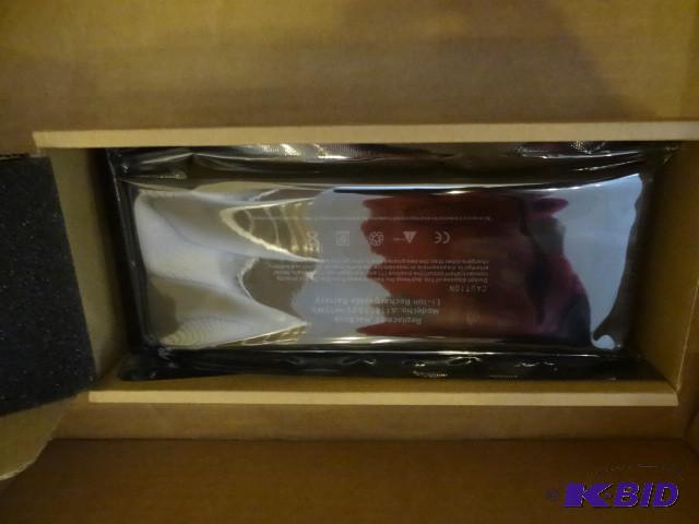 Macbook 13&quot black battery. Qty 1...