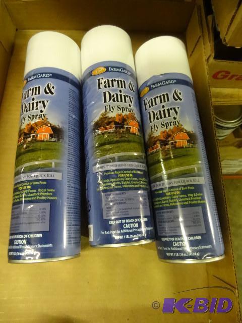 lot 100 image: Qty 3 New Farm & Dairy Fly Spray  Pyrethr...