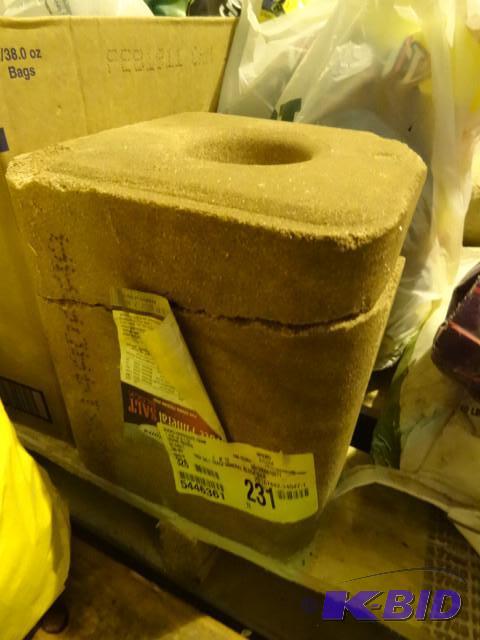 lot 133 image: Approx 45 lbs mineral salt lick, cracked...