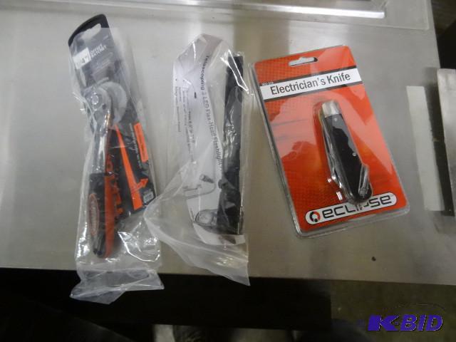lot 170 image: 3 pc Tool Lot New incl Tekton 0.25 in Quick R...