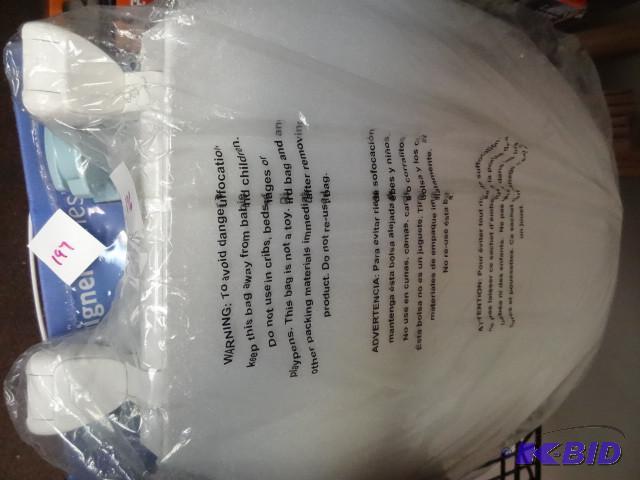 lot 196 image: New Toilet Seat White...