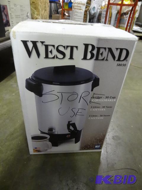 lot 255 image: Used West Bend Cafeteria Style 5 liter 30 cup...