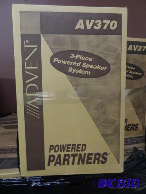 lot 290 image: New In Box Advent Powered Partner Model AV370...