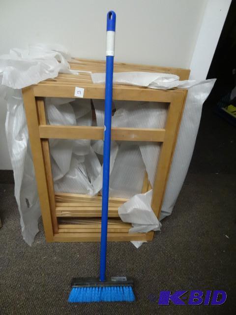 lot 33 image: New Quickie 10 Deck Scrub Brush with tough po...