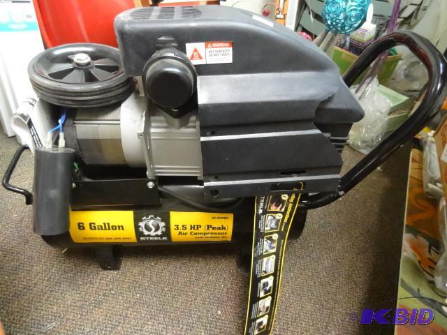 lot 54 image: New Steele 6 gal 3.5 HP portable air compress...