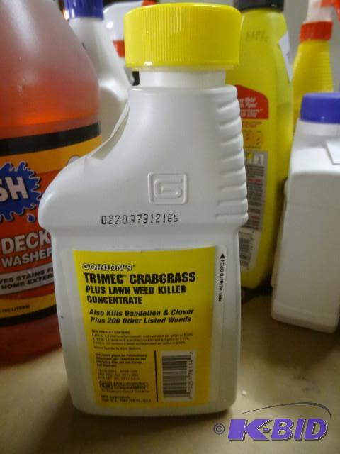 lot 83 image: New Gordons Trimec Crabgrass plus lawn weed k...