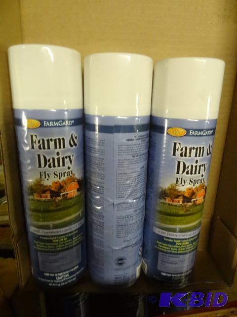 lot 98 image: Qty 3 New Farm & Dairy Fly Spray  Pyrethr...