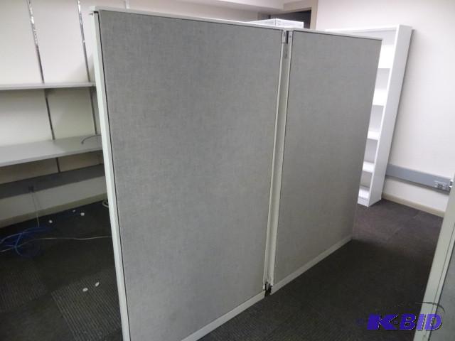 lot 125 image: Approx 53 of office partitions. All steel br...