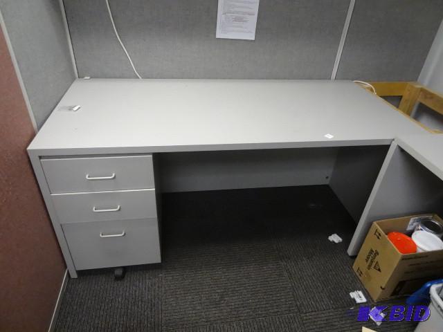 lot 161 image: 65x 30 laminate desk with shelf unit. Ped wit...