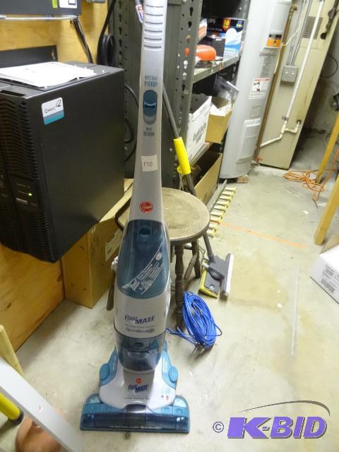 lot 170 image: Hoover floormate Hard floor spin brush cleane...