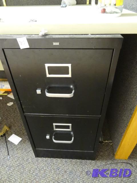 lot 30 image: 15" metal 2 drawer file cabinet...