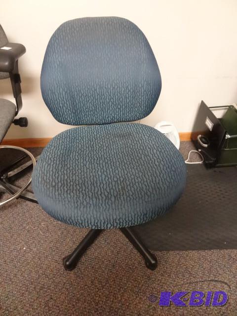 lot 36 image: Office chair on wheels...