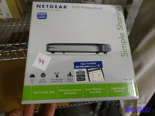 lot 44 image: Net gear N150 wireless router. New...