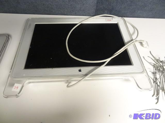 23&quot Apple Cinema display...