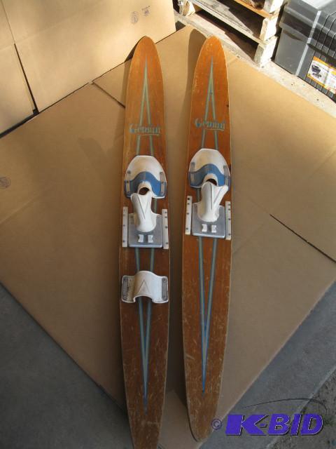 Pair of Water Skis, Gemini...
