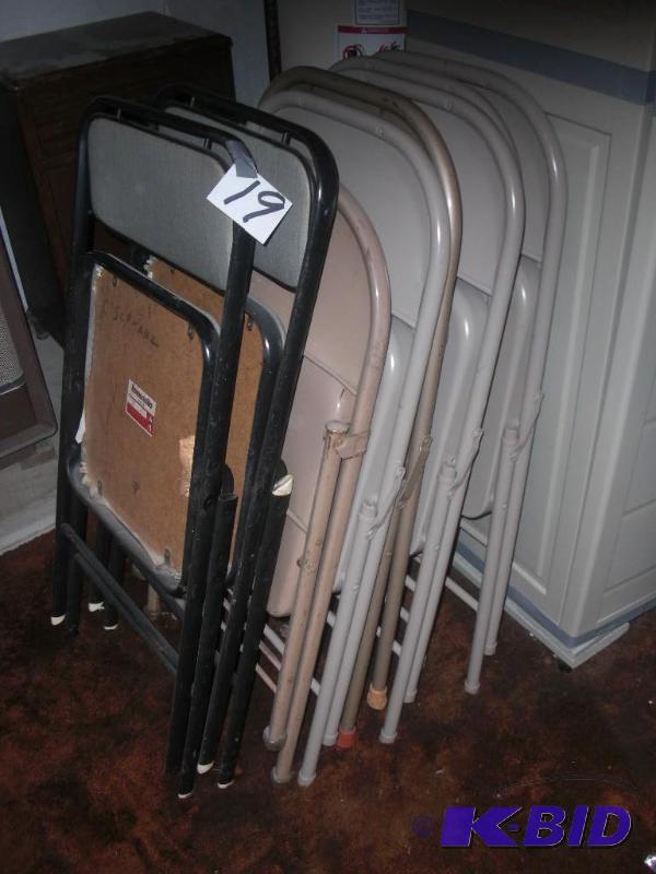 8 Folding chairs as pictured .2 Samsonite bla...