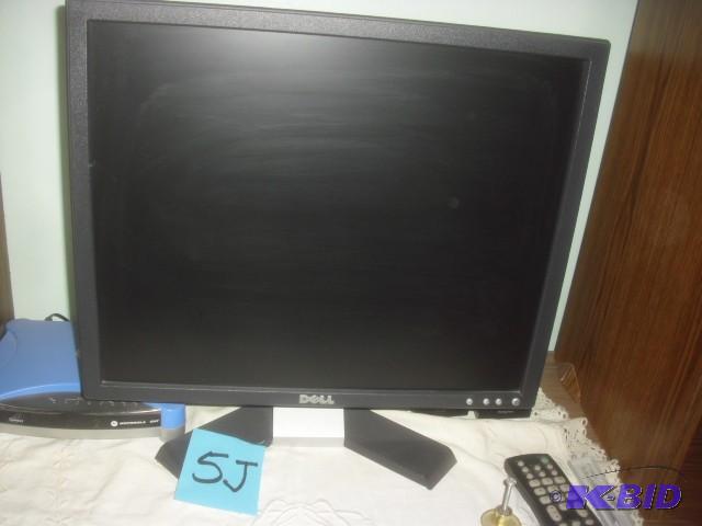 17 in DELL MONITOR.. Untested but owner says ...