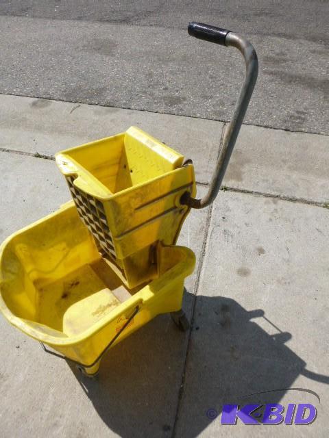 lot 105 image: Mop Bucket on Casters...