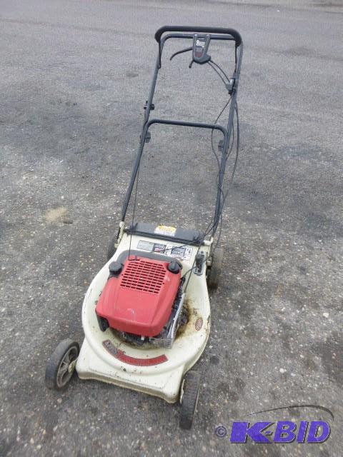 lot 121 image: MTD Radesman Self-Propelled Lawn Mower Tested...