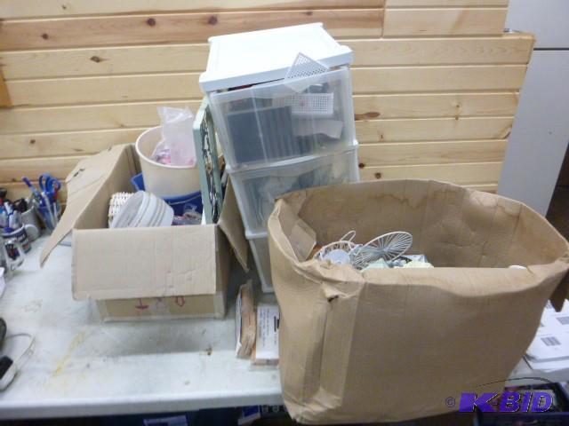 lot 17 image: Lot of Miscellaneous Items...