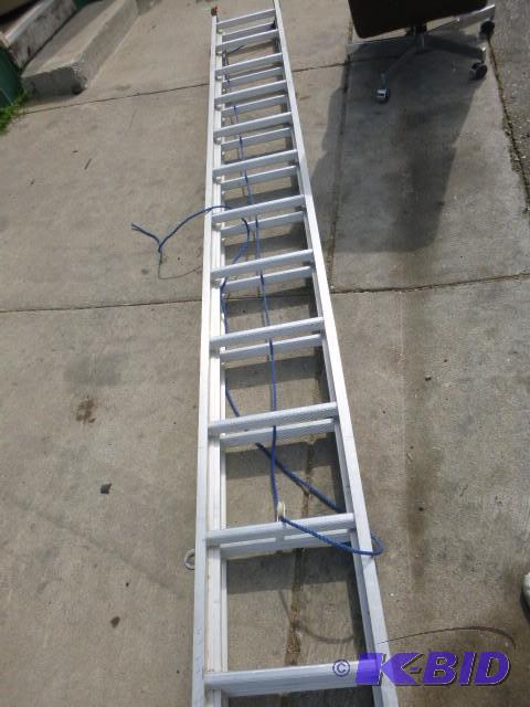 lot 173 image: 24 Aluminum Extension Ladder...