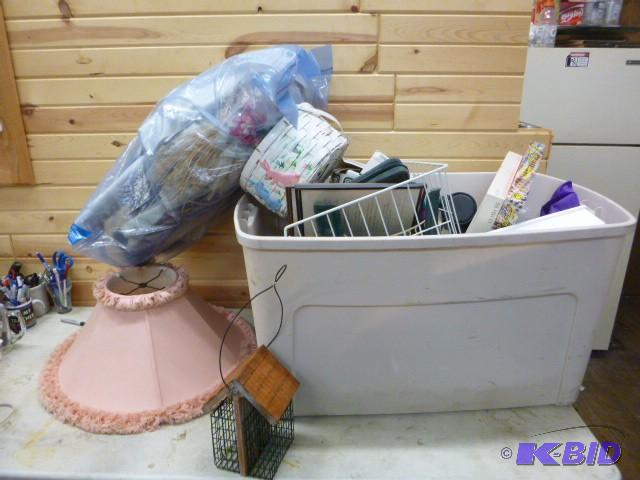 lot 20 image: Lot of Miscellaneous Items...