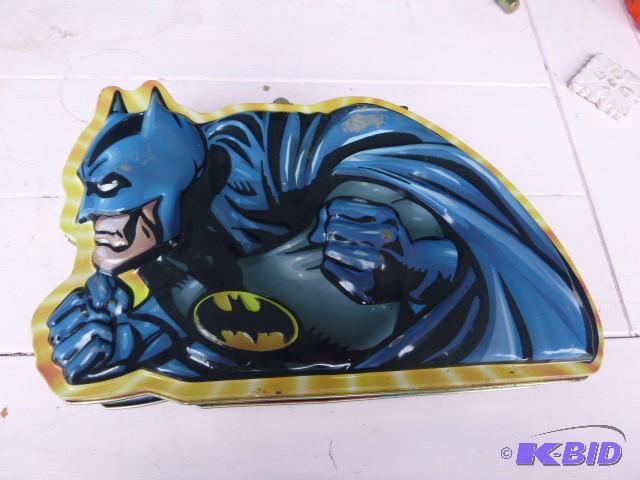 lot 220 image: Batman Lunch Box...