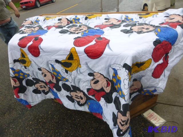 lot 234 image: Mickey Mouse Comforter...
