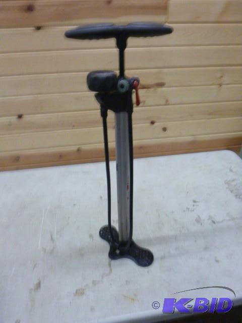 lot 49 image: Top Peak Joe Blow Air Pump With pressure gaug...
