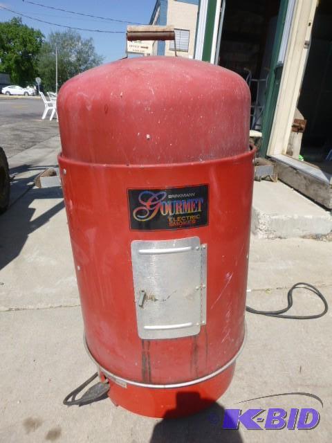 lot 98 image: Brinkman Electric Smoker Tested and works...