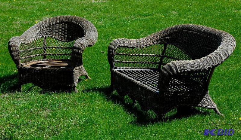 Wicker Settee