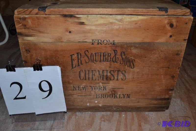 lot 29 image: Wooden Chemist box