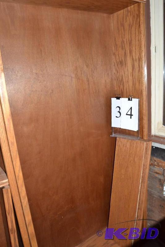 lot 34 image: Bookshelf