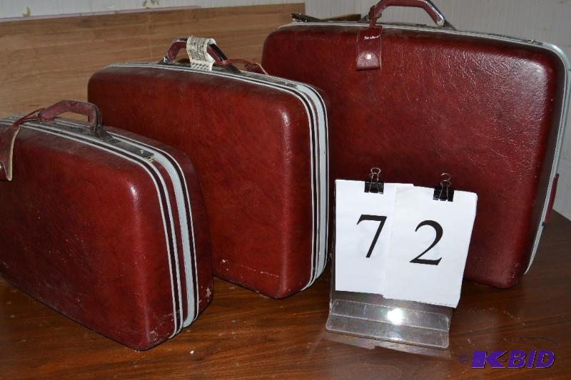 lot 72 image: luggage
