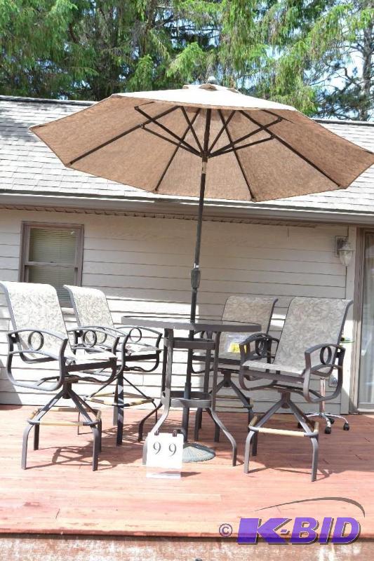lot 99 image: Suncoast patio set.