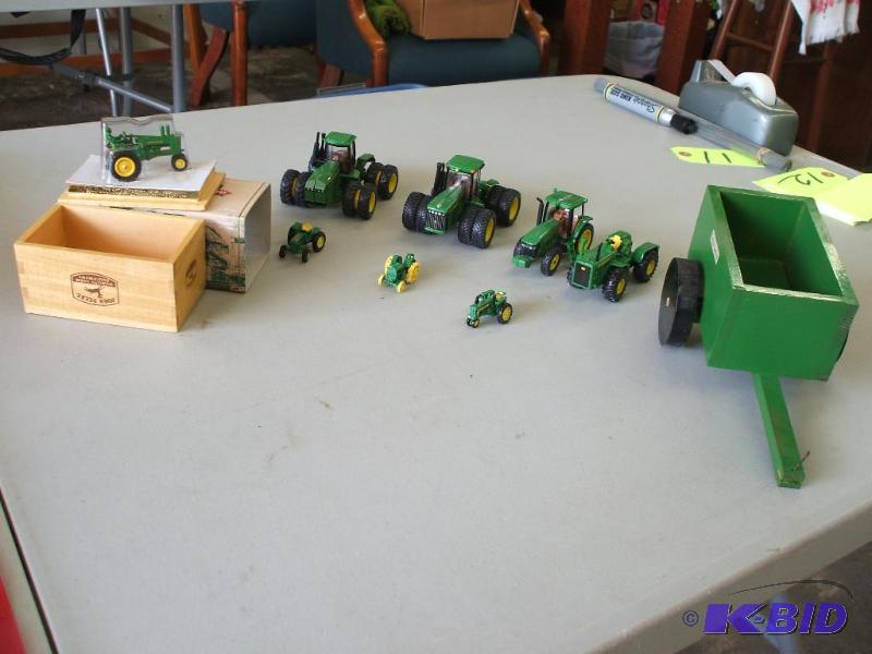 lot 11 image: Tractors and Minis