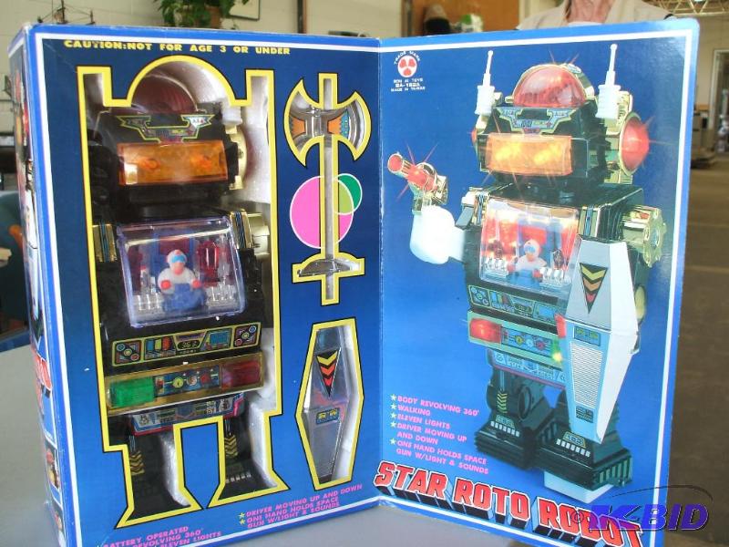 lot 18 image: Robot