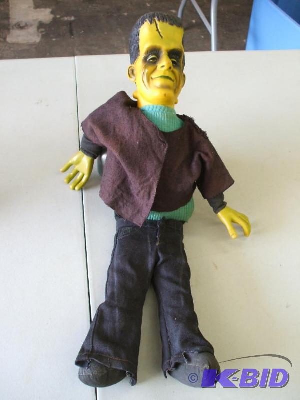 lot 19 image: Herman Munster