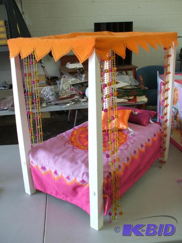 lot 34 image: Julies Bed