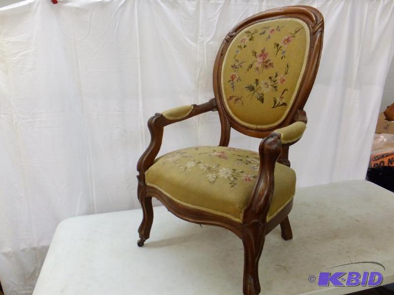 Cushioned Chair