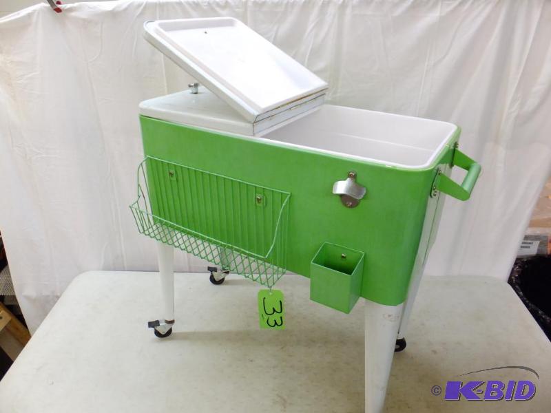 Cooler on Wheels
