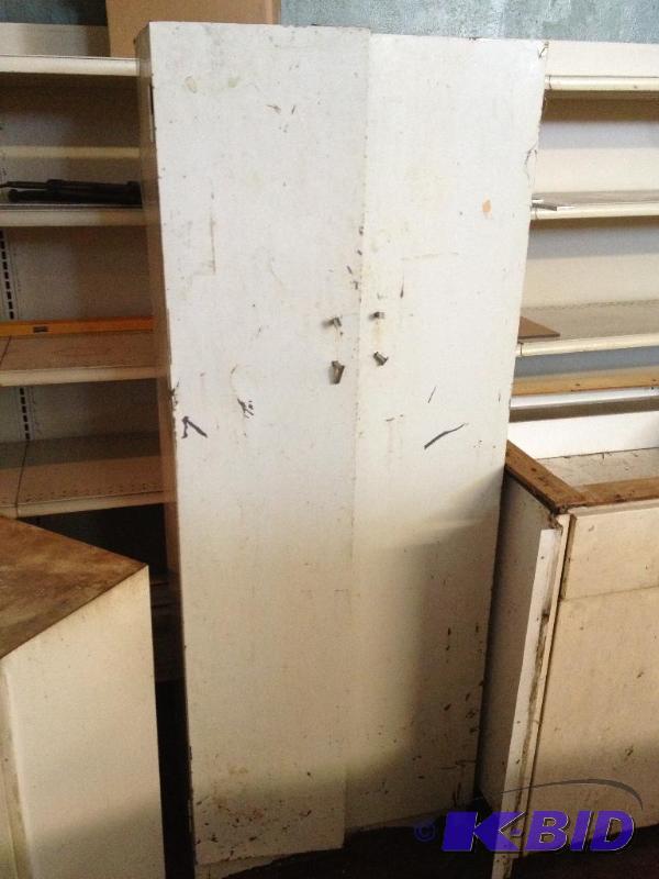 lot 12 image: Shop Cabinet